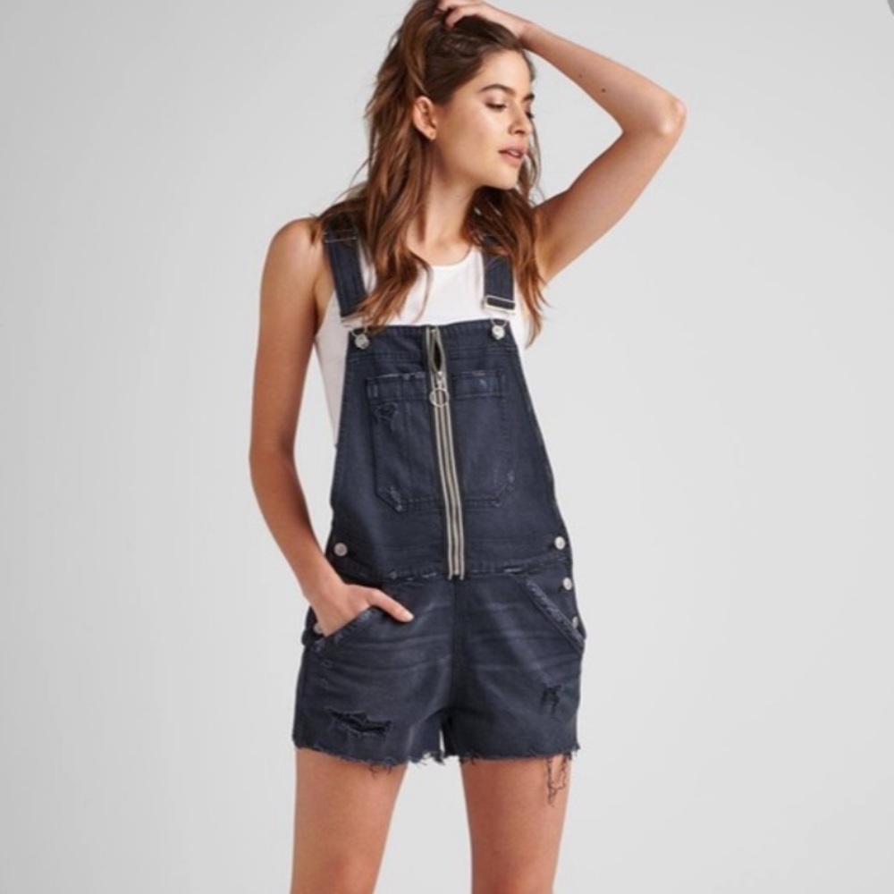 Hudson jeans distressed overalls size medium